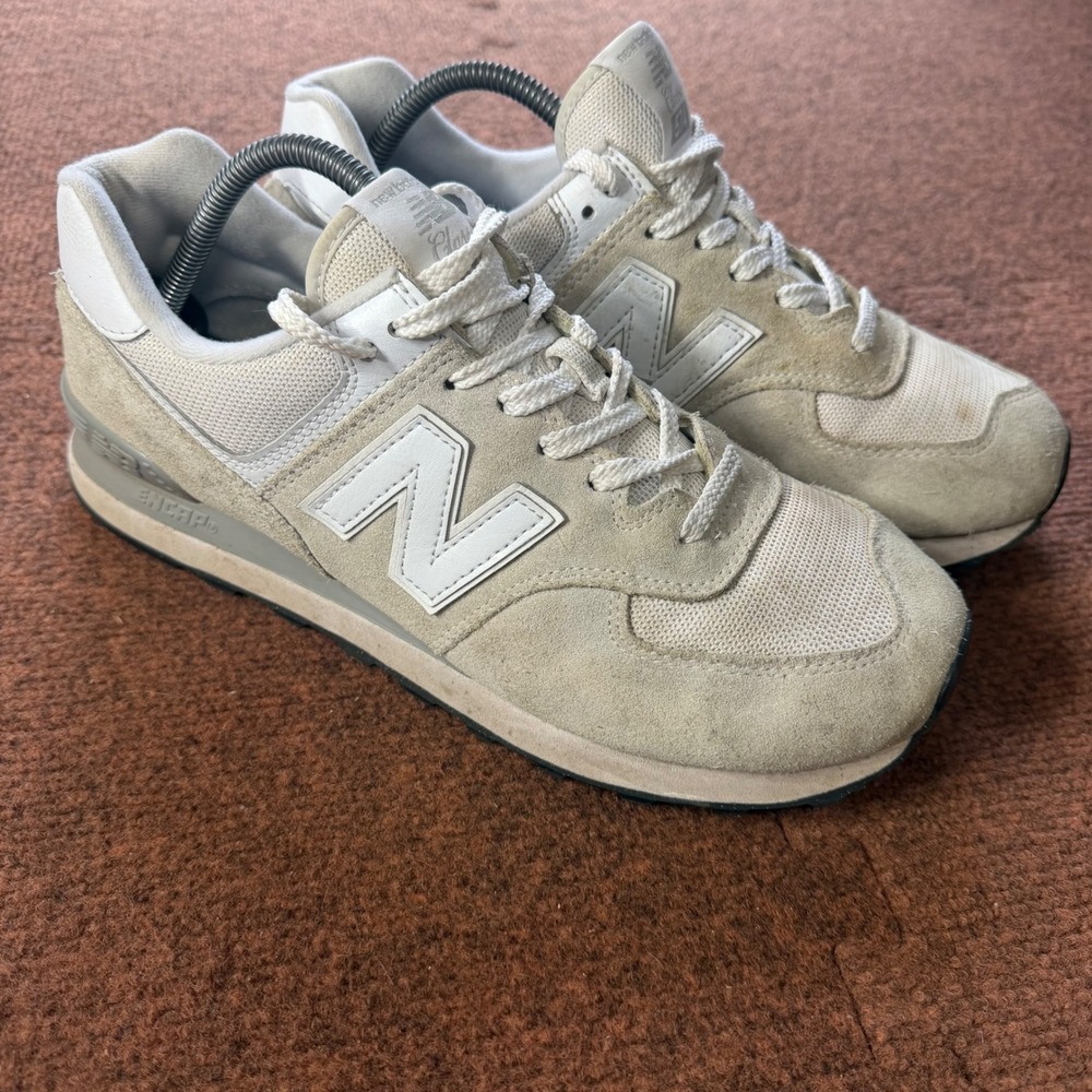 New Balance 574 Classic Tan White Suede Sneakers WL574EVW Womens 12 Mens 10.5